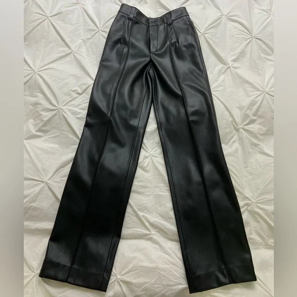 SOLD ON DEPOP Zara faux leather pants - Picture 4 of 15